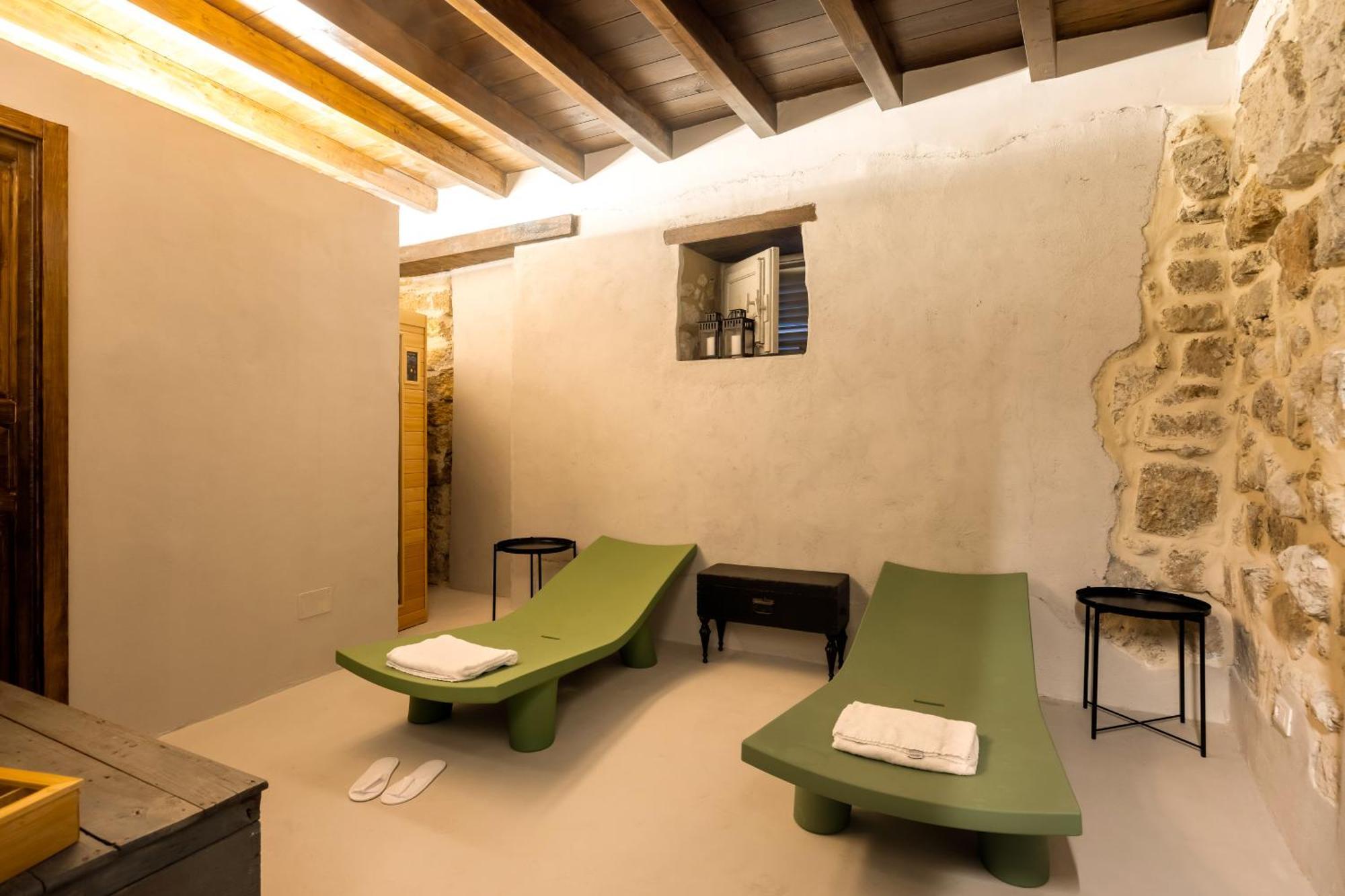 Locanda Sette Fate Spa E Solarium Palermo Bagian luar foto