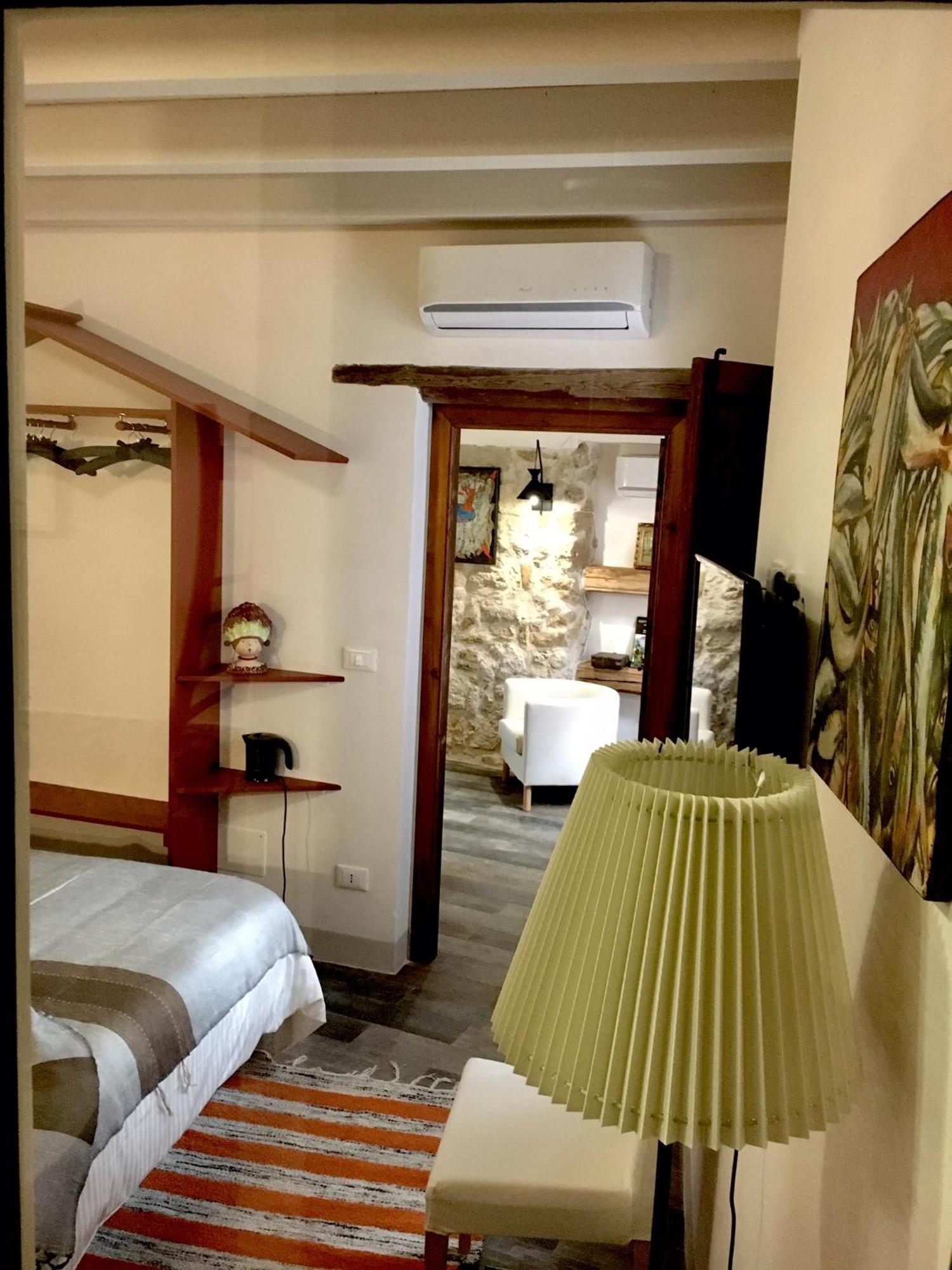 Locanda Sette Fate Spa E Solarium Palermo Ruang foto