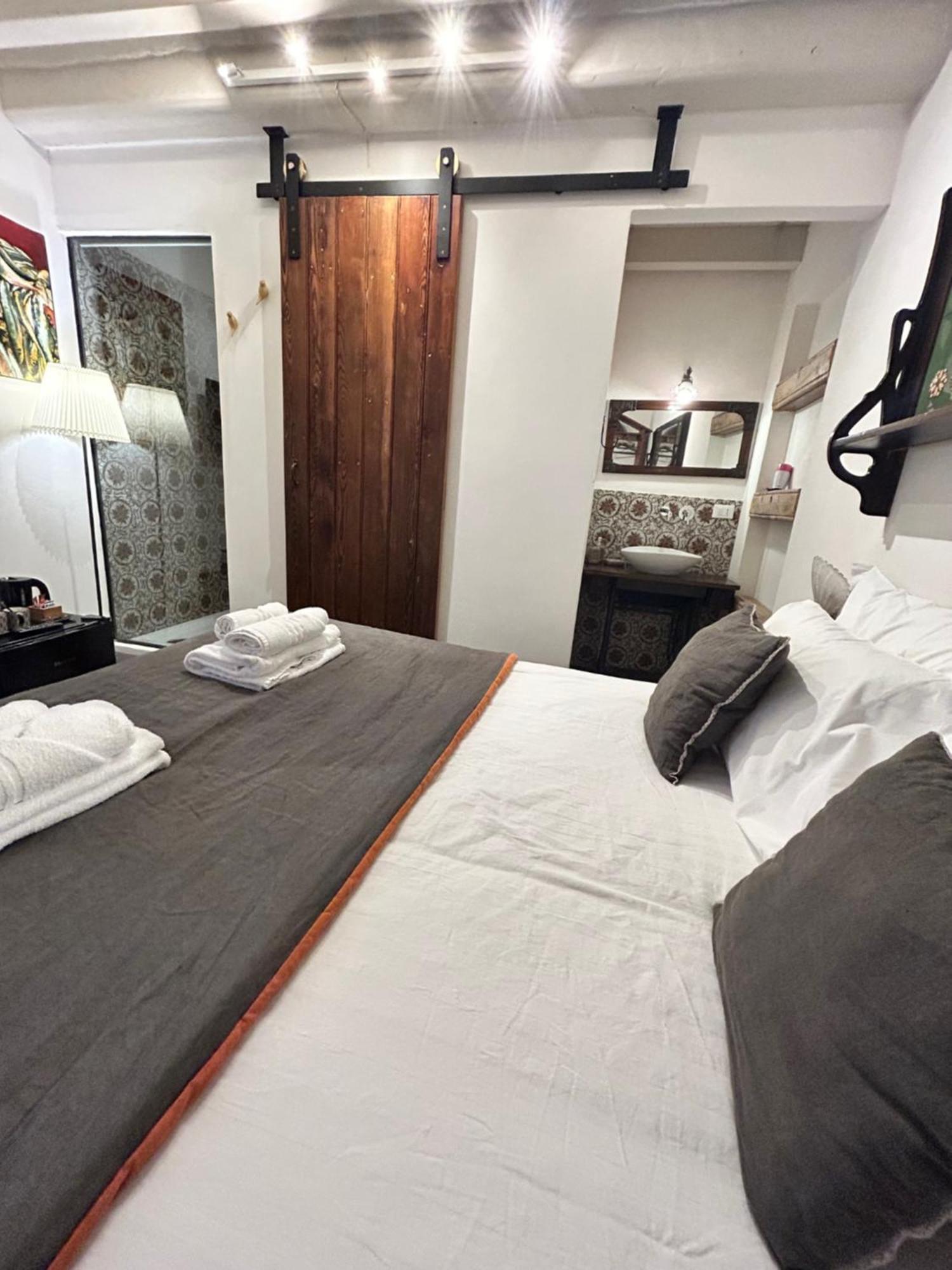 Locanda Sette Fate Spa E Solarium Palermo Ruang foto