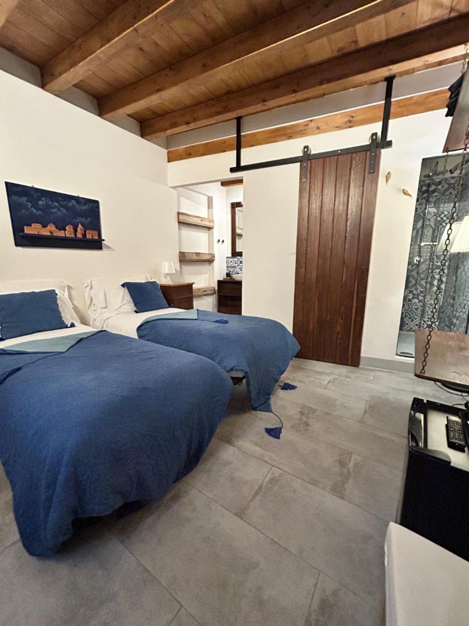 Locanda Sette Fate Spa E Solarium Palermo Bagian luar foto